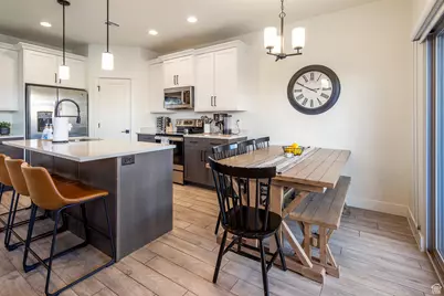 1377 E Vista Roja Pl, Washington, UT 84780 - Photo 8