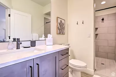 1377 E Vista Roja Pl, Washington, UT 84780 - Photo 12