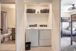 1377 E Vista Roja Pl, Washington, UT 84780 - Photo 22