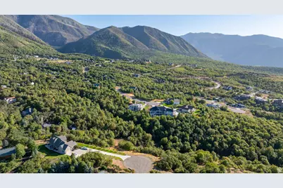 190 W Autumn Leaf Cir #2, Woodland Hills, UT 84653 - Photo 6