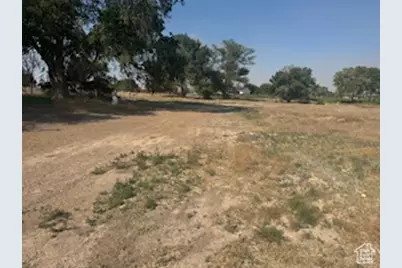 2308 E Highway 40, Naples, UT 84078 - Photo 2