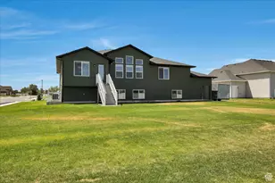 2106 W 2000 N, Farr West, UT 84404 - Photo 30