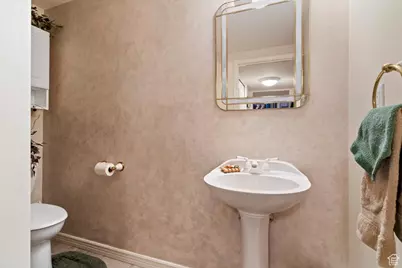 1880 Shadow Valley Dr, Ogden, UT 84403 - Photo 18