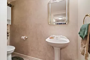 1880 Shadow Valley Dr, Ogden, UT 84403 - Photo 18