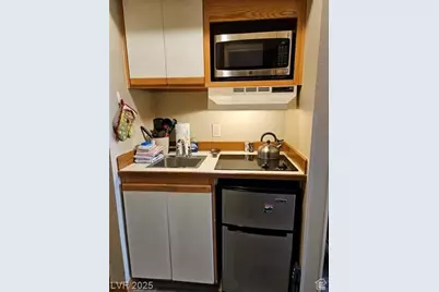 223 Hunter Ridge Rd #E121, Brian Head, UT 84719 - Photo 4