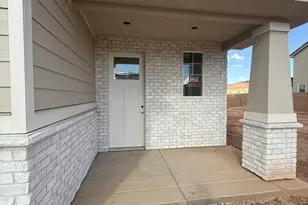 967 E Malibu Dr, Washington, UT 84780 - Photo 2
