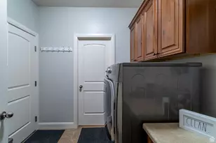 1430 W 365 N, Hurricane, UT 84737 - Photo 18