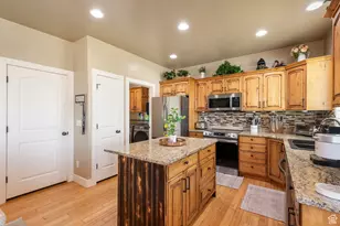 3535 W Overlook Dr, Layton, UT 84041 - Photo 12