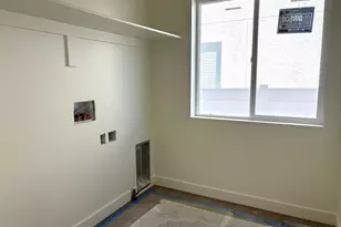 1428 N Baen Way, Tooele, UT 84074 - Photo 10