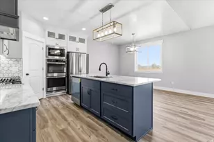 405 E Sabra Way, Manti, UT 84642 - Photo 8