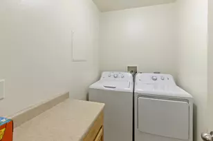 790 N 2720 E, Saint George, UT 84790 - Photo 14