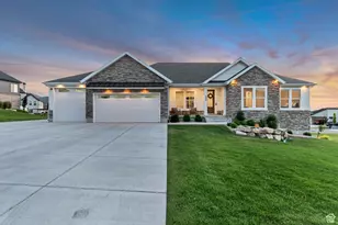 325 S Autumn Blaze Cir, Woodland Hills, UT 84653 - Photo 1