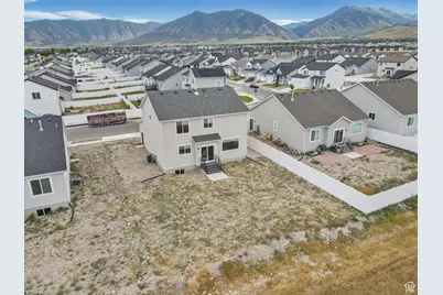 1385 N 680 W, Tooele, UT 84074 - Photo 32