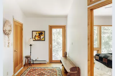 2205 N Pinecrest Canyon Rd, Salt Lake City, UT 84108 - Photo 14