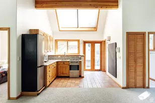 2205 N Pinecrest Cyn Rd, Salt Lake City, UT 84108 - Photo 4