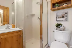 924 Redford Dr, Provo, UT 84604 - Photo 16