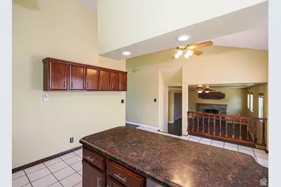 2333 W Ledgewood Dr, Taylorsville, UT 84129 - Photo 14