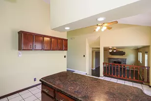 2333 W Ledgewood Dr, Taylorsville, UT 84129 - Photo 14