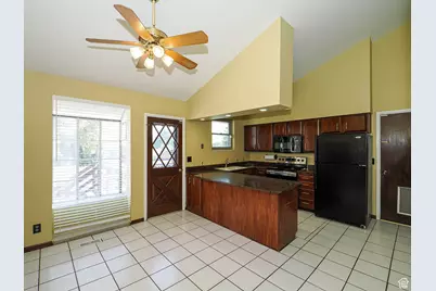 2333 W Ledgewood Dr, Taylorsville, UT 84129 - Photo 16