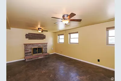 2333 W Ledgewood Dr, Taylorsville, UT 84129 - Photo 20