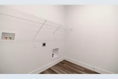 842 N Coulsen Dr #L201, Saratoga Springs, UT 84045 - Photo 8