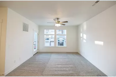842 N Coulsen Dr #L203, Saratoga Springs, UT 84045 - Photo 4