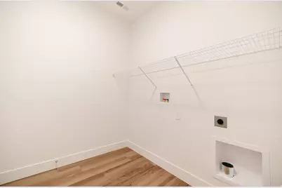 842 N Coulsen Dr #L203, Saratoga Springs, UT 84045 - Photo 8