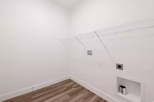 842 N Coulsen Dr, Saratoga Springs, UT 84045 - Photo 10