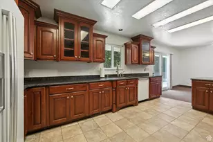 434 River Heights Blvd, River Heights, UT 84321 - Photo 6