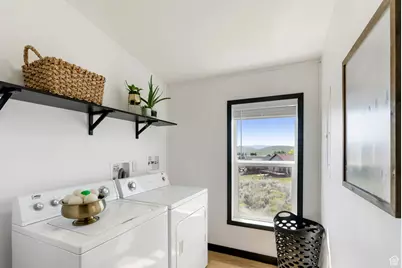 294 W Boggie Cir, Garden City, UT 84028 - Photo 22