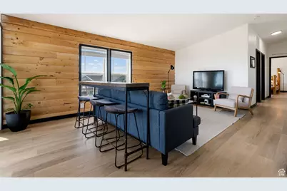 294 W Boggie Cir, Garden City, UT 84028 - Photo 10