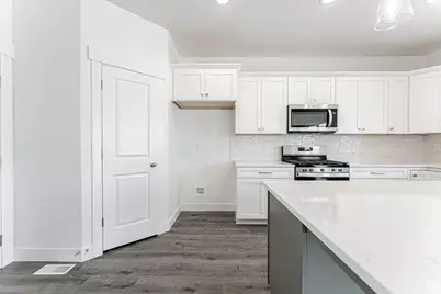1536 W Boseman Way #629, Saratoga Springs, UT 84045 - Photo 2