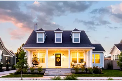 1042 W Shoreline Dr, Layton, UT 84041 - Photo 2