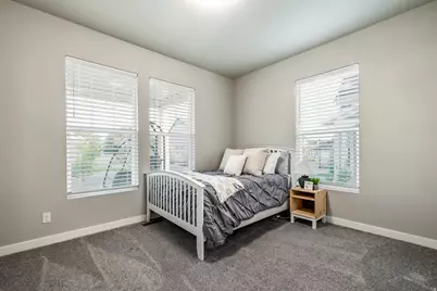 1042 W Shoreline Dr, Layton, UT 84041 - Photo 26