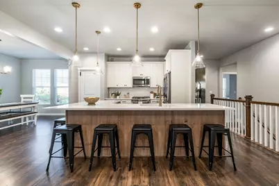 1042 W Shoreline Dr, Layton, UT 84041 - Photo 8