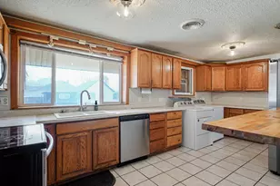 195 S Center St, American Fork, UT 84003 - Photo 10