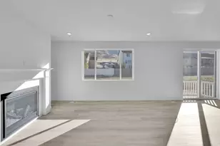 8622 N Haloran Ct, Lake Point, UT 84074 - Photo 8