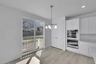 8622 N Haloran Ct, Lake Point, UT 84074 - Photo 4