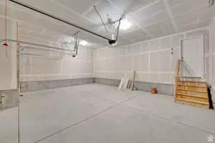 2068 E Dolan Dr, Lake Point, UT 84074 - Photo 36