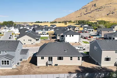 2068 E Dolan Dr #1333, Lake Point, UT 84074 - Photo 32