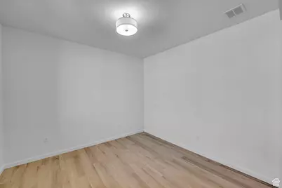 2068 E Dolan Dr #1333, Lake Point, UT 84074 - Photo 14