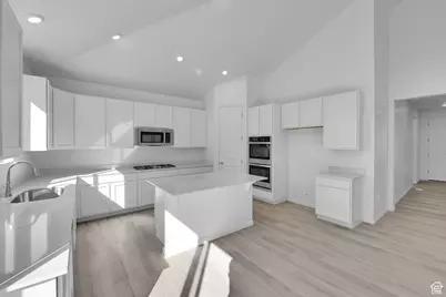 2068 E Dolan Dr #1333, Lake Point, UT 84074 - Photo 2