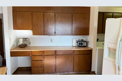 690 E 500 S, Fillmore, UT 84631 - Photo 14