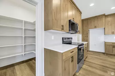 3261 N 2500 W, Farr West, UT 84404 - Photo 6