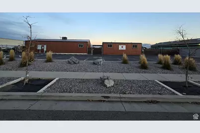 601 S Iron Rose Pl, Salt Lake City, UT 84104 - Photo 2