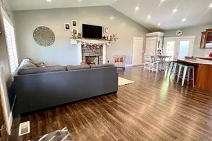 80 N 200 W, Central Valley, UT 84754 - Photo 18