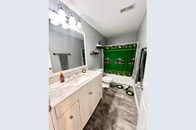 80 N 200 W, Central Valley, UT 84754 - Photo 44