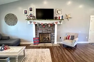 80 N 200 W, Central Valley, UT 84754 - Photo 22