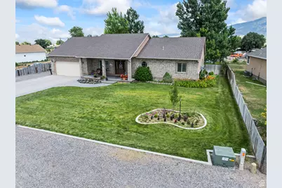 80 N 200 W, Central Valley, UT 84754 - Photo 4