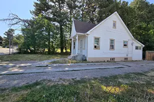 1700 E 3300 S, Millcreek, UT 84106 - Photo 2